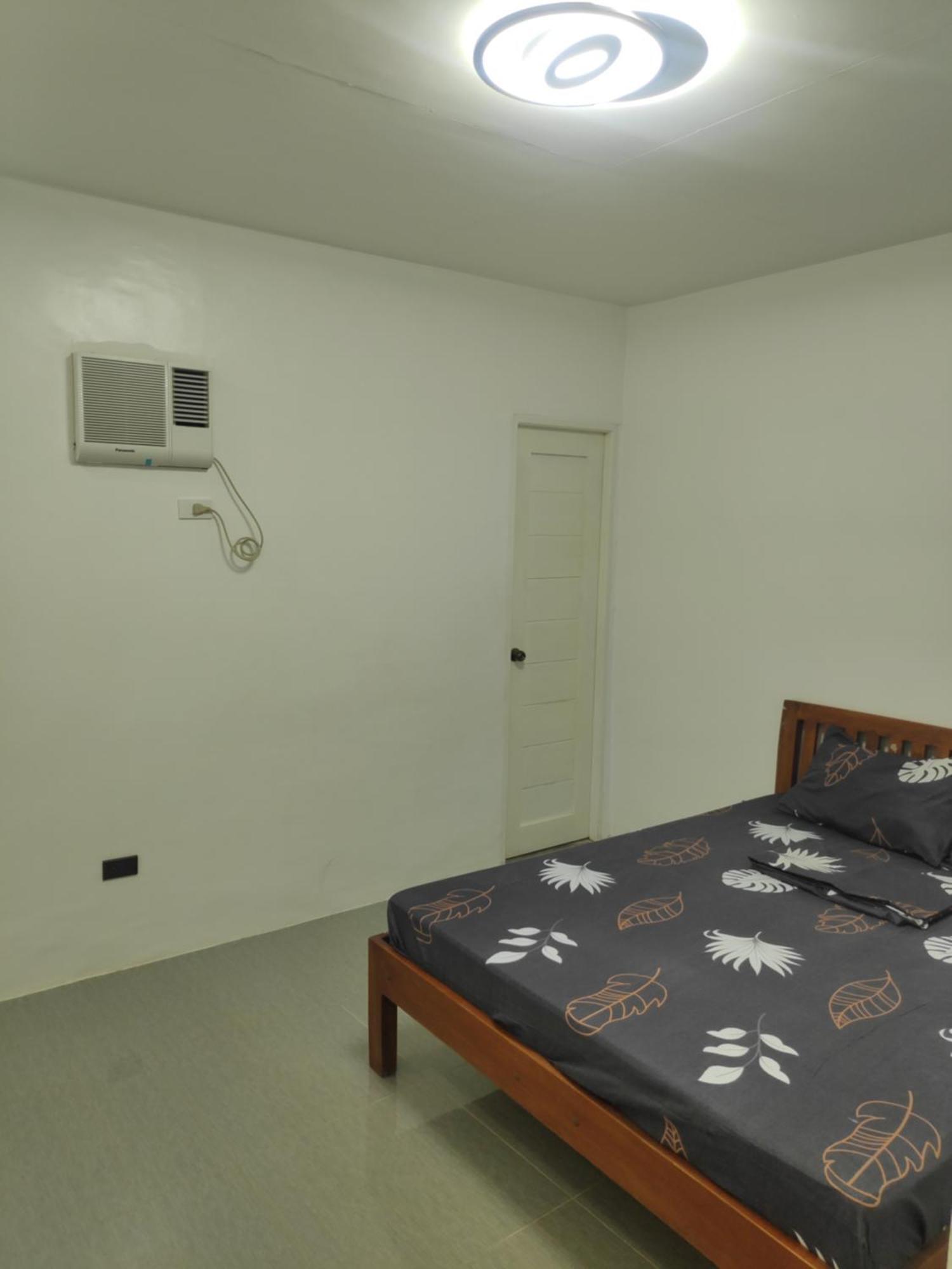 Tagaytay Staycation By Naya And Darla W Free Swimming Pool, Wifi & Netflix Tagaytay City Eksteriør billede