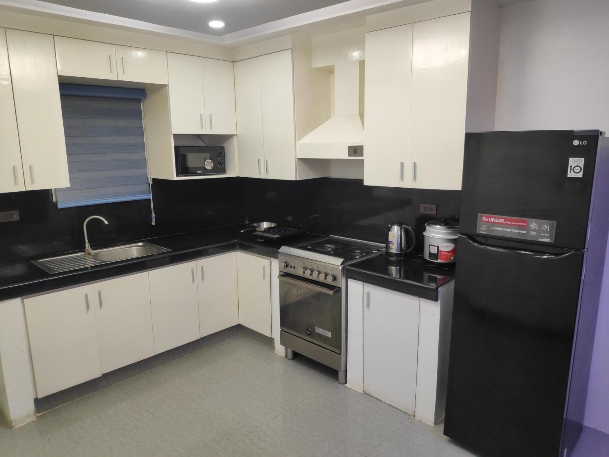 Tagaytay Staycation By Naya And Darla W Free Swimming Pool, Wifi & Netflix Tagaytay City Eksteriør billede