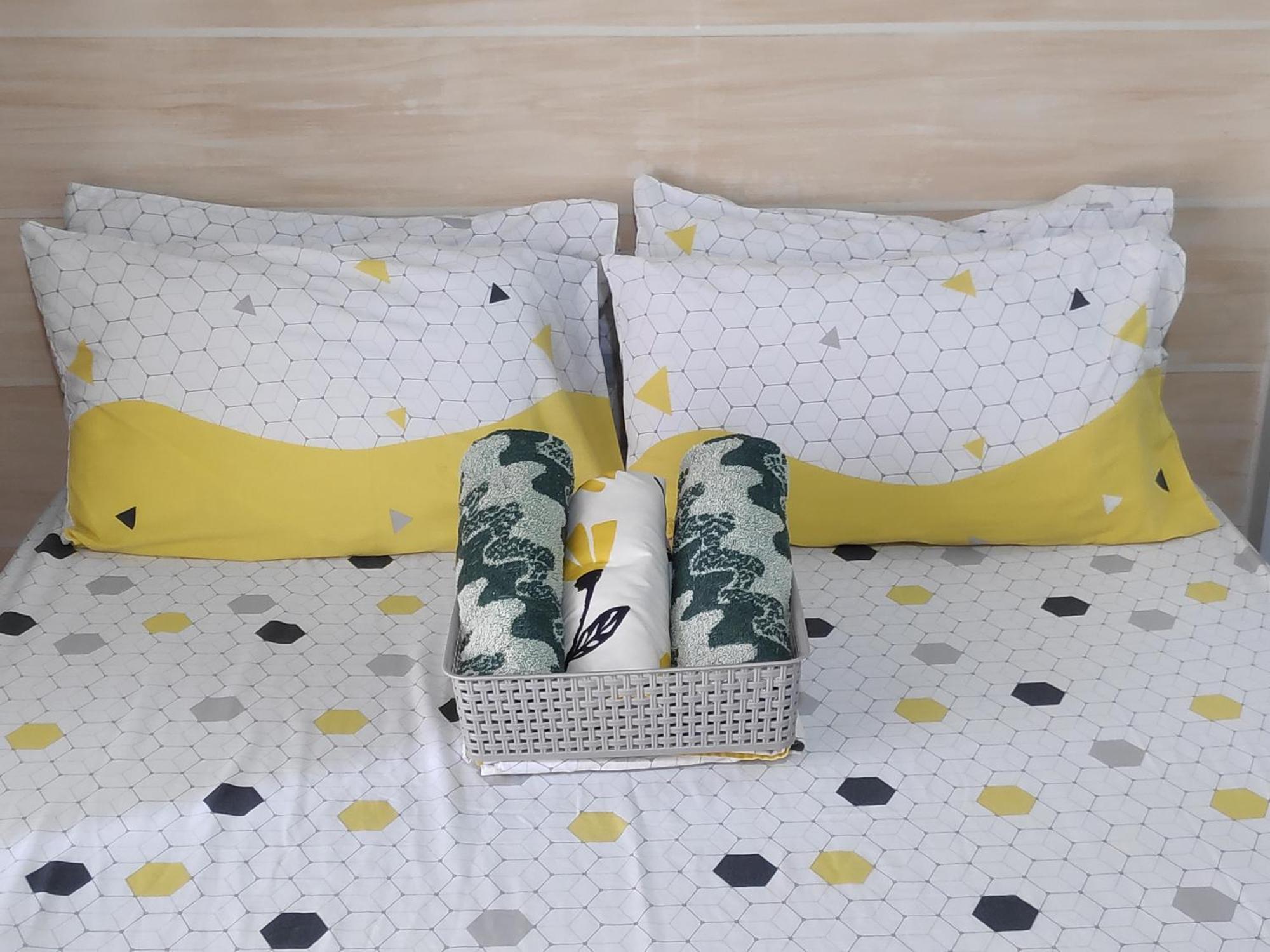 Tagaytay Staycation By Naya And Darla W Free Swimming Pool, Wifi & Netflix Tagaytay City Eksteriør billede