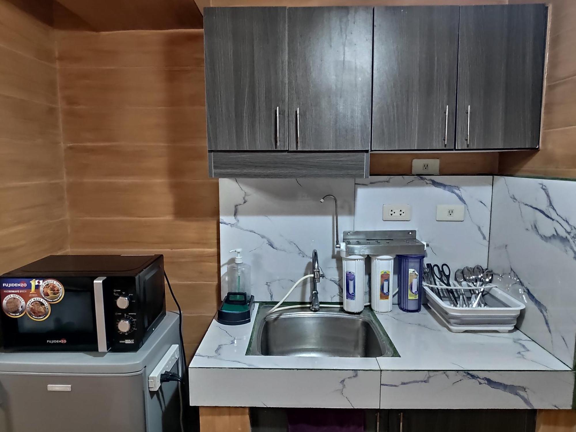 Tagaytay Staycation By Naya And Darla W Free Swimming Pool, Wifi & Netflix Tagaytay City Eksteriør billede