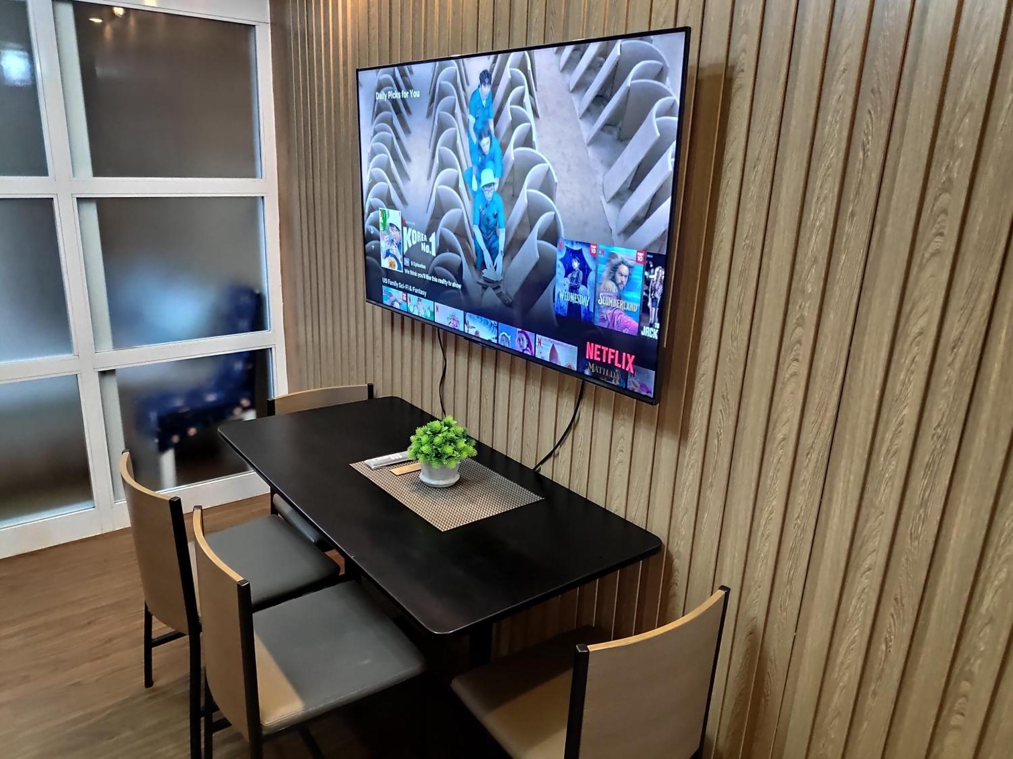 Tagaytay Staycation By Naya And Darla W Free Swimming Pool, Wifi & Netflix Tagaytay City Eksteriør billede